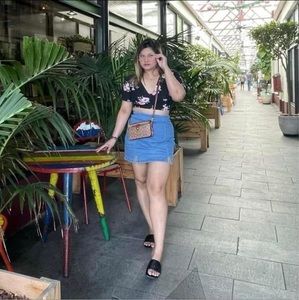 Meet your Posher, Harmony